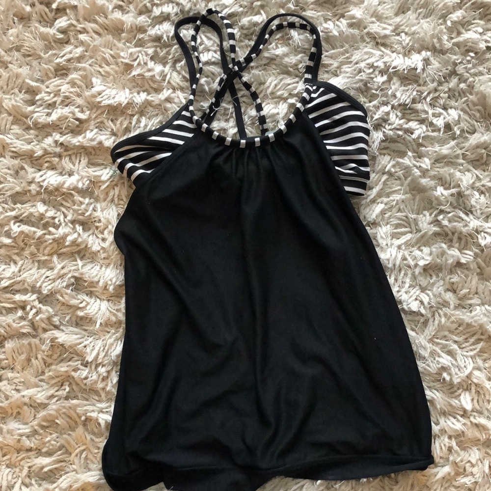 Athleta black tank with built in bra
